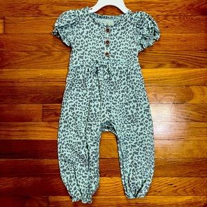 Jessica Simpson short sleeve Romper